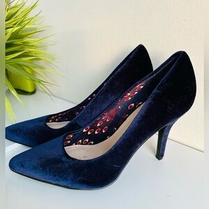 Nine West | Velvet Dark Blue Heels